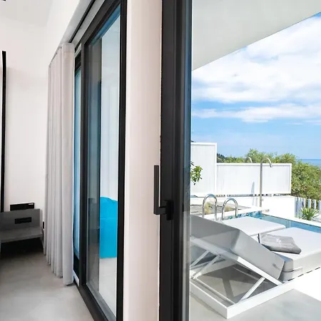 Mythodea Prive Luxury