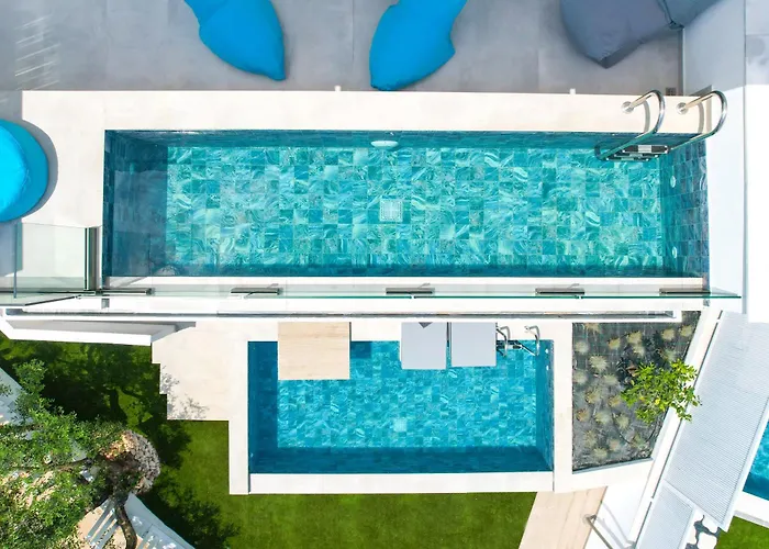Mythodea Prive Luxury * خْريسيا أموذيا