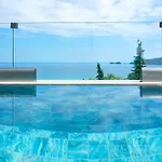 Mythodea Prive Luxury *