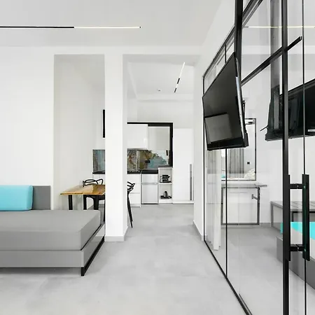 Mythodea Prive Luxury Apartment