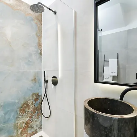 Mythodea Prive Luxury Chrysi Ammoudia