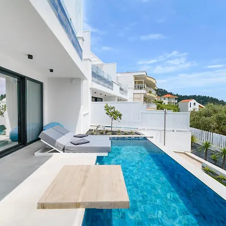 Mythodea Prive Luxury Apartment *