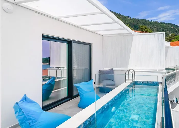 Mythodea Prive Luxury * Chrysi Ammoudia